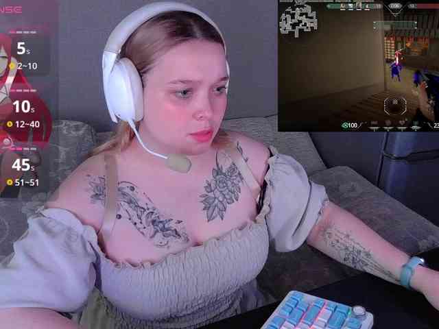 AlinaAdams webcam