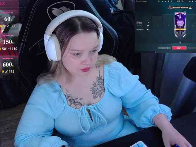 AlinaAdams webcam