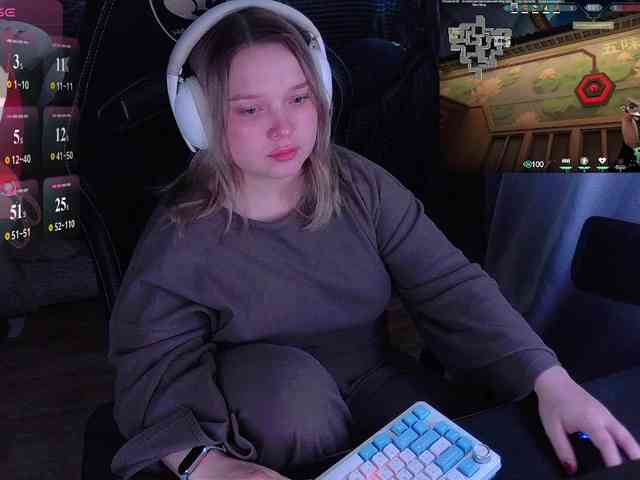 AlinaAdams webcam