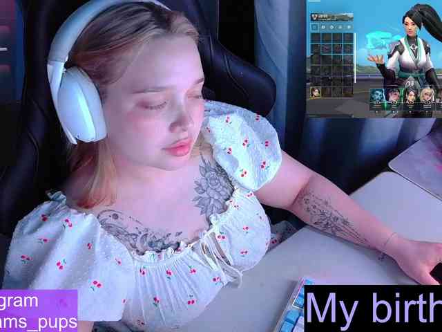 AlinaAdams webcam