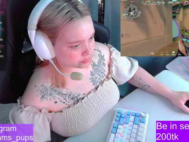 AlinaAdams webcam