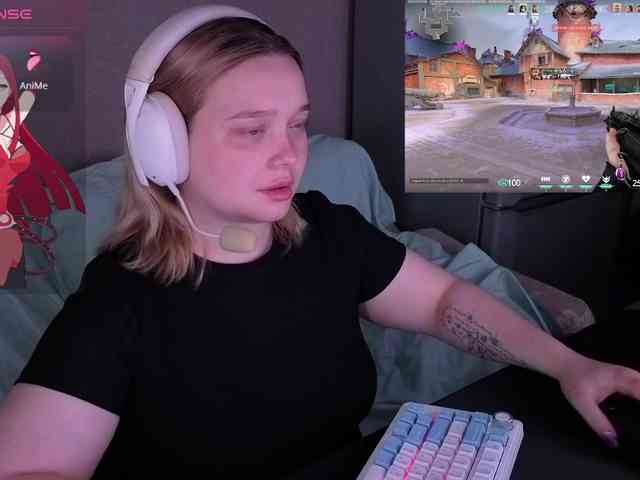 AlinaAdams webcam