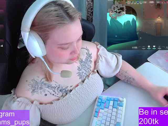 AlinaAdams webcam