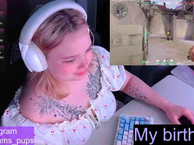 AlinaAdams webcam