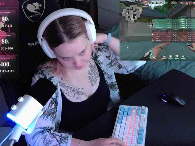 AlinaAdams webcam