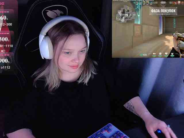 AlinaAdams webcam