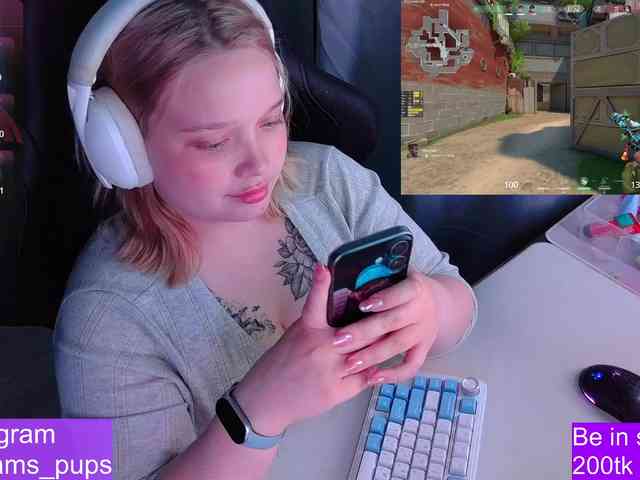 AlinaAdams webcam
