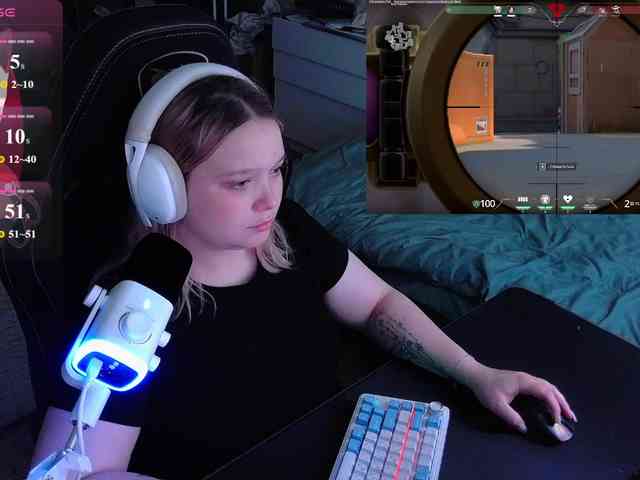 AlinaAdams webcam