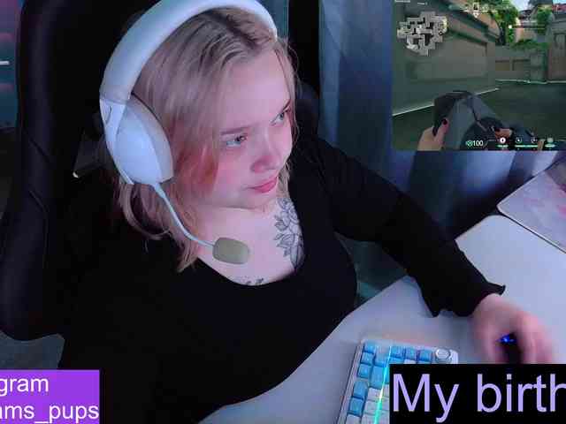 AlinaAdams webcam
