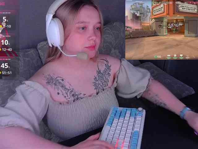 AlinaAdams webcam