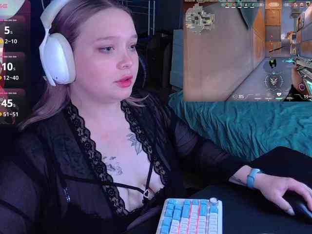 AlinaAdams webcam