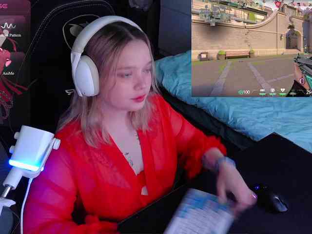 AlinaAdams webcam