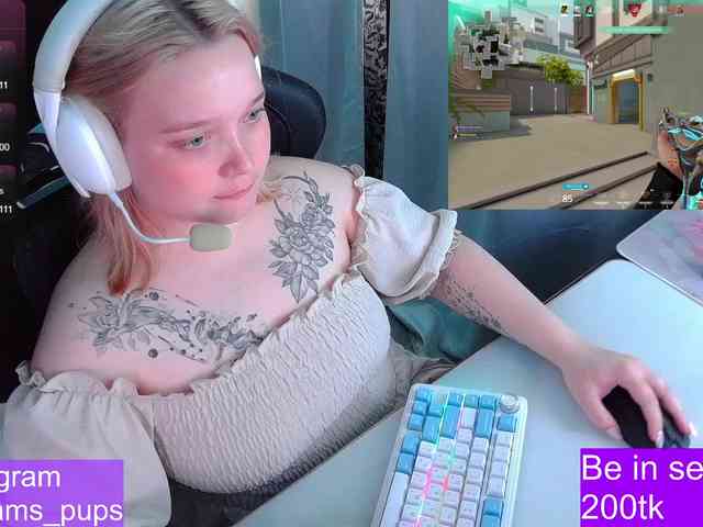 AlinaAdams webcam