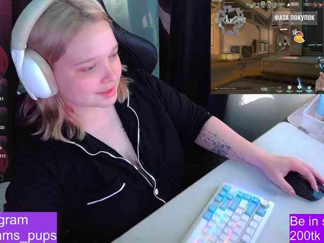 AlinaAdams webcam