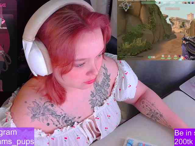 AlinaAdams webcam