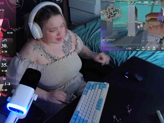 AlinaAdams webcam