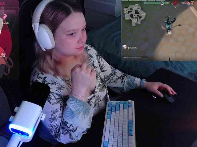 AlinaAdams webcam