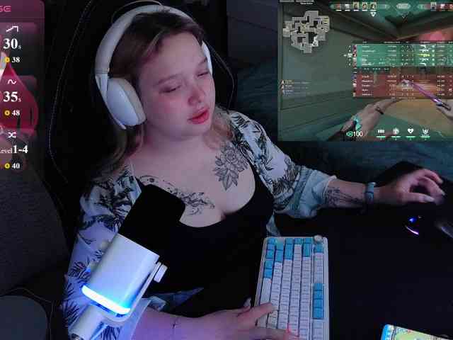 AlinaAdams webcam
