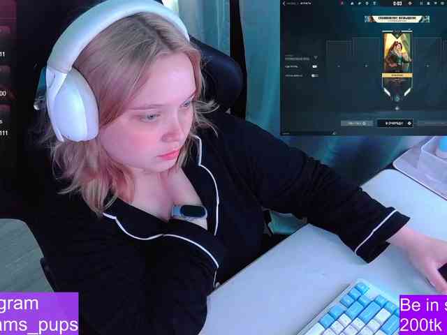 AlinaAdams webcam