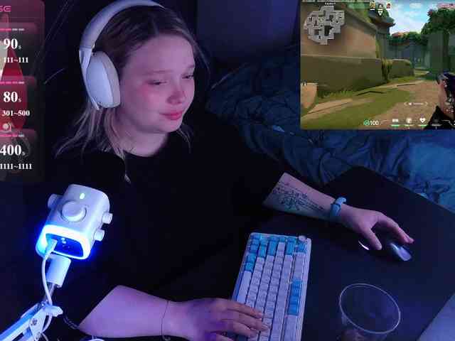 AlinaAdams webcam