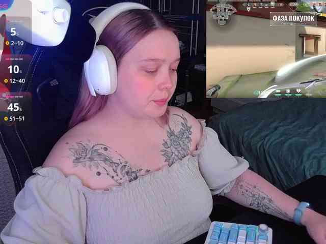 AlinaAdams webcam
