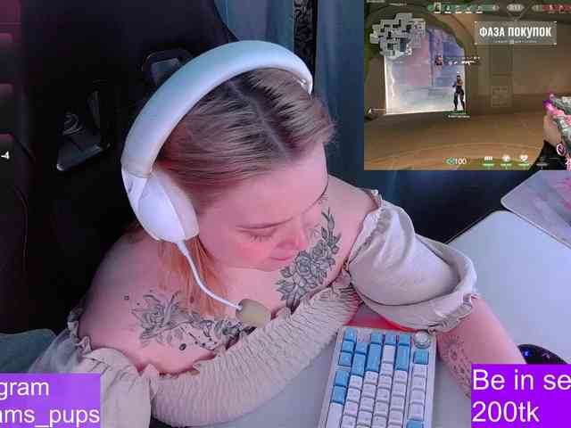 AlinaAdams webcam