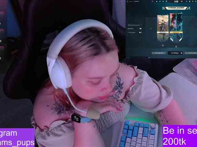AlinaAdams webcam