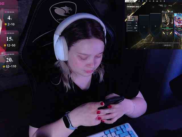 AlinaAdams AlinaAdams
