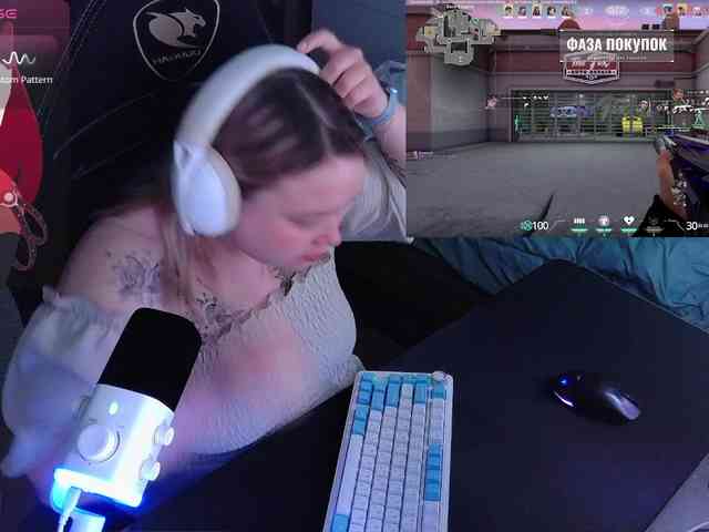 AlinaAdams webcam