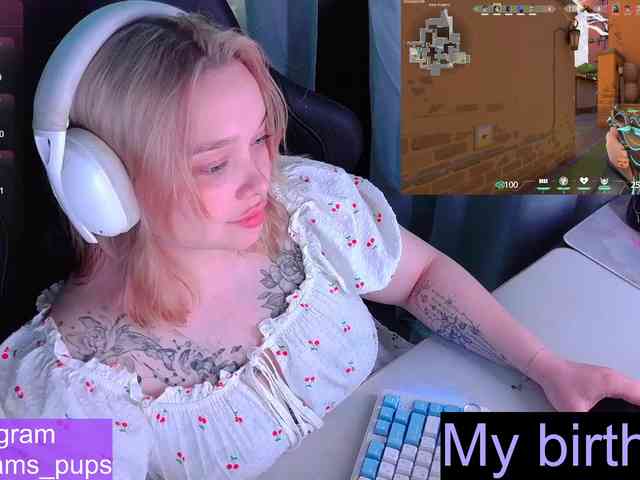 AlinaAdams webcam
