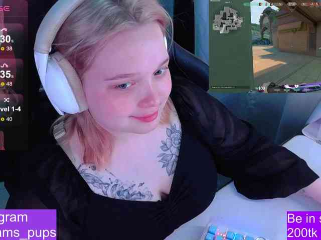 AlinaAdams webcam