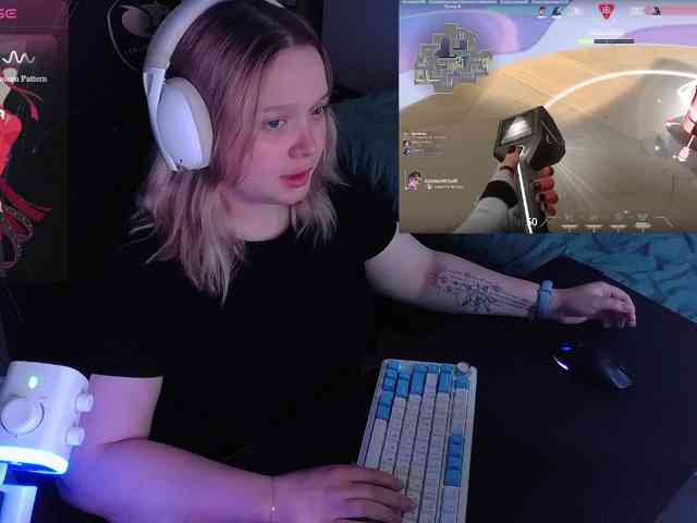 AlinaAdams webcam