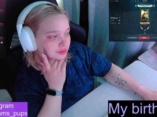 AlinaAdams webcam
