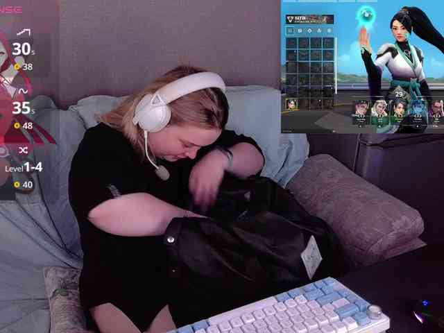 AlinaAdams webcam