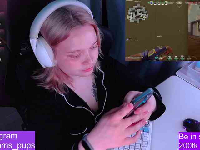AlinaAdams webcam