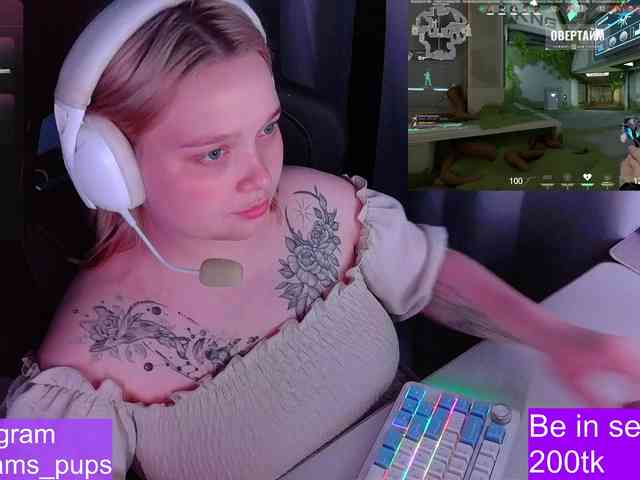 AlinaAdams webcam