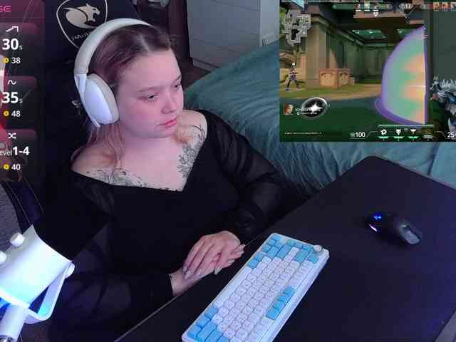 AlinaAdams webcam