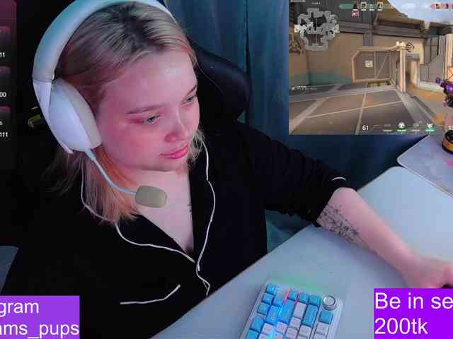 AlinaAdams webcam