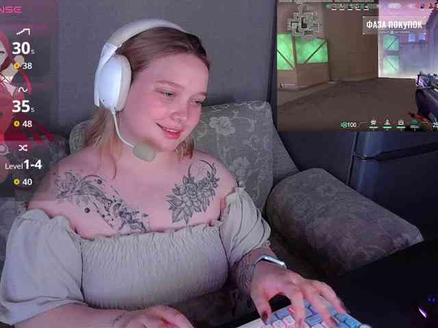 AlinaAdams webcam