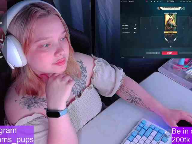 AlinaAdams webcam