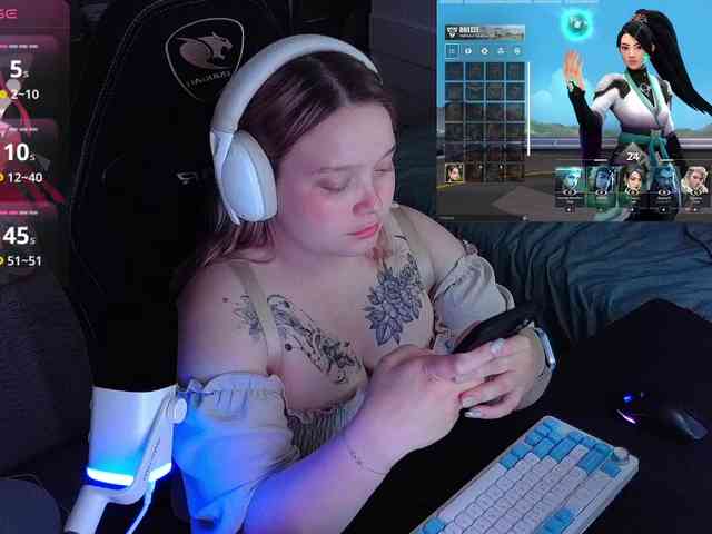 AlinaAdams webcam