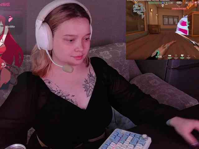 AlinaAdams webcam