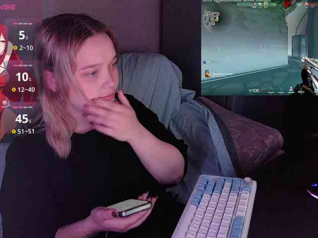 AlinaAdams webcam