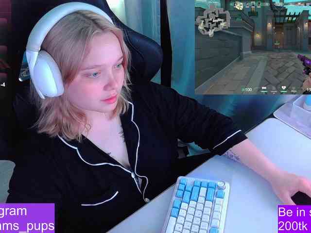 AlinaAdams webcam