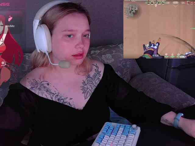 AlinaAdams webcam