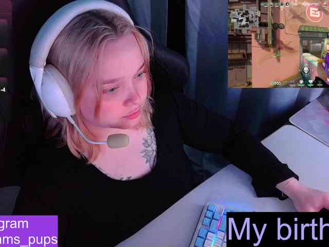 AlinaAdams webcam