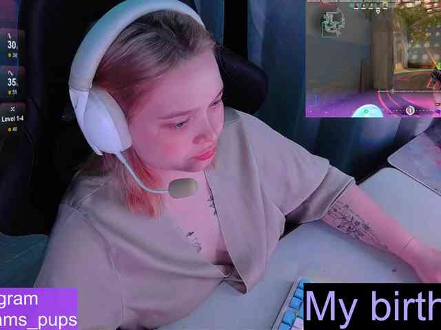 AlinaAdams webcam