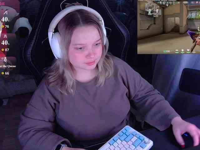 AlinaAdams webcam
