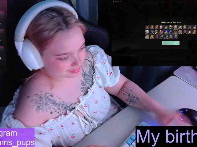 AlinaAdams webcam