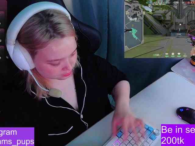 AlinaAdams webcam